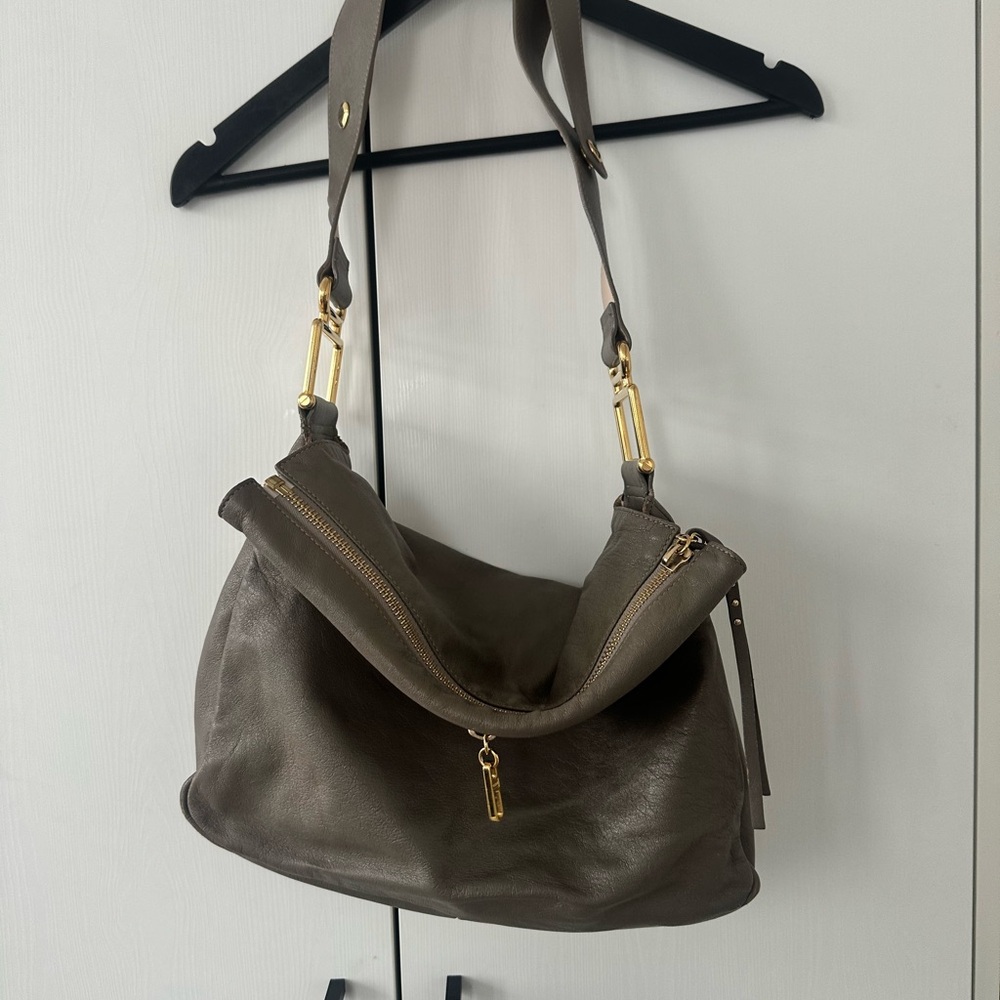 Chloe Leather Vanessa Shoulder Bag